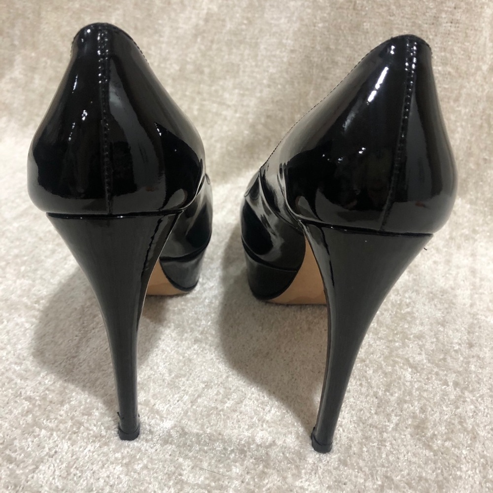 Stuart Weitzman Pump